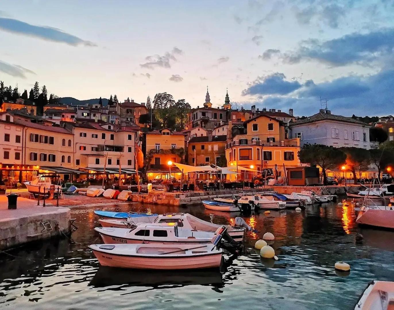 Ginko House Apartment Opatija Luaran gambar